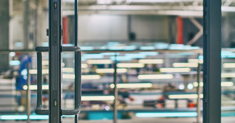 Choosing the Right Commercial Garage Door Repair Company: A Complete Business Guide